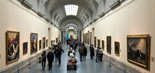 Afiche de "Observa en detalle más de 18 mil obras del Museo Nacional del Prado"
