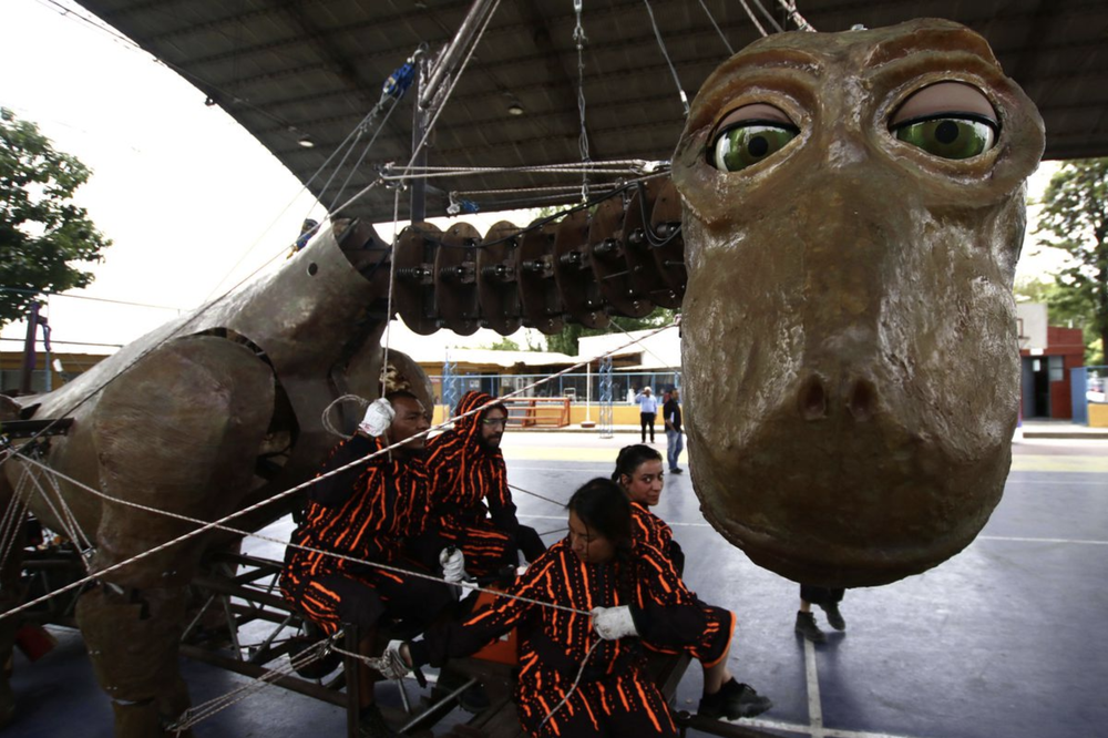 Afiche del evento "Pichintún: la dinosauria que visitará el Parque Juan Pablo II"