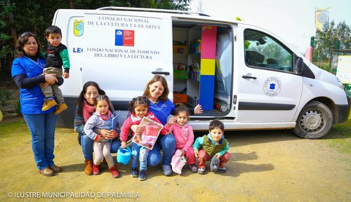 Afiche del evento "Día del bibliomóvil en Palmilla"