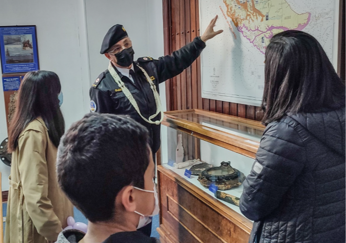 Afiche del evento "Vacaciones en el Museo Naval y Marítimo de Punta Arenas"