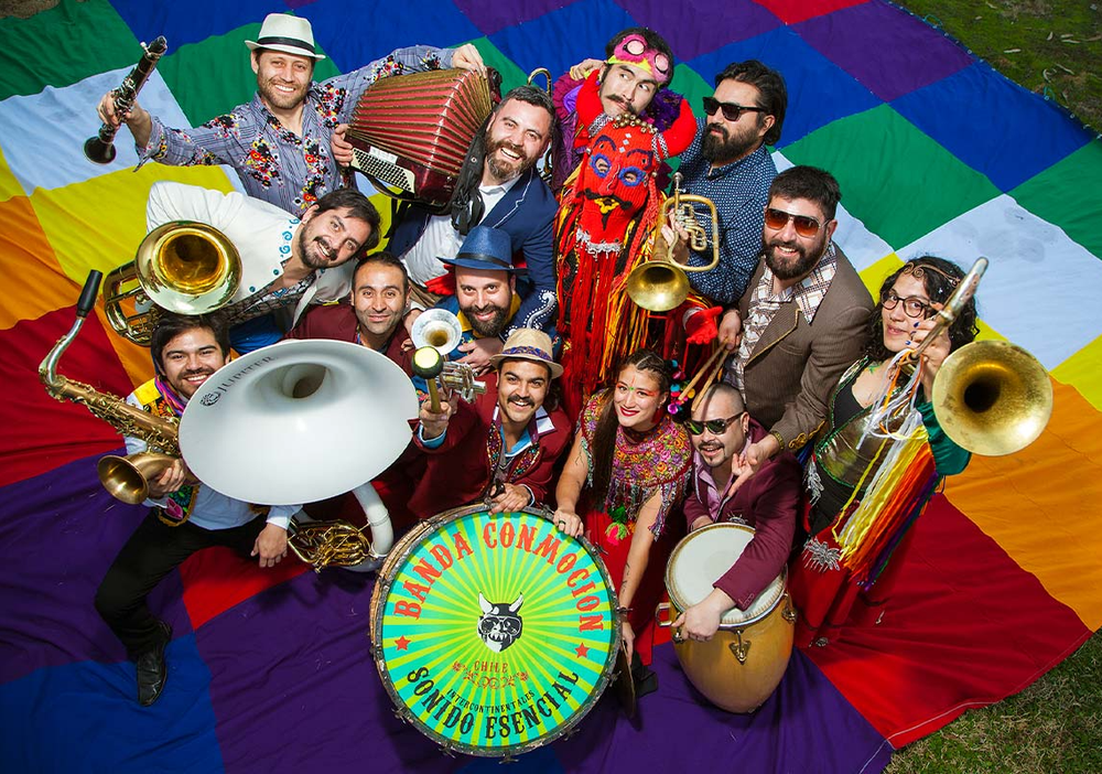 Afiche del evento "Banda Conmoción - Festival Santiago Off 2023"