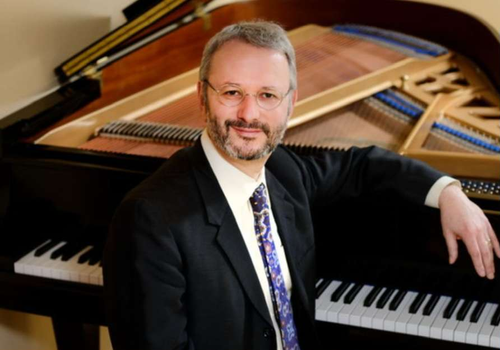 Afiche del evento "Concierto de piano Byron Schenkman"