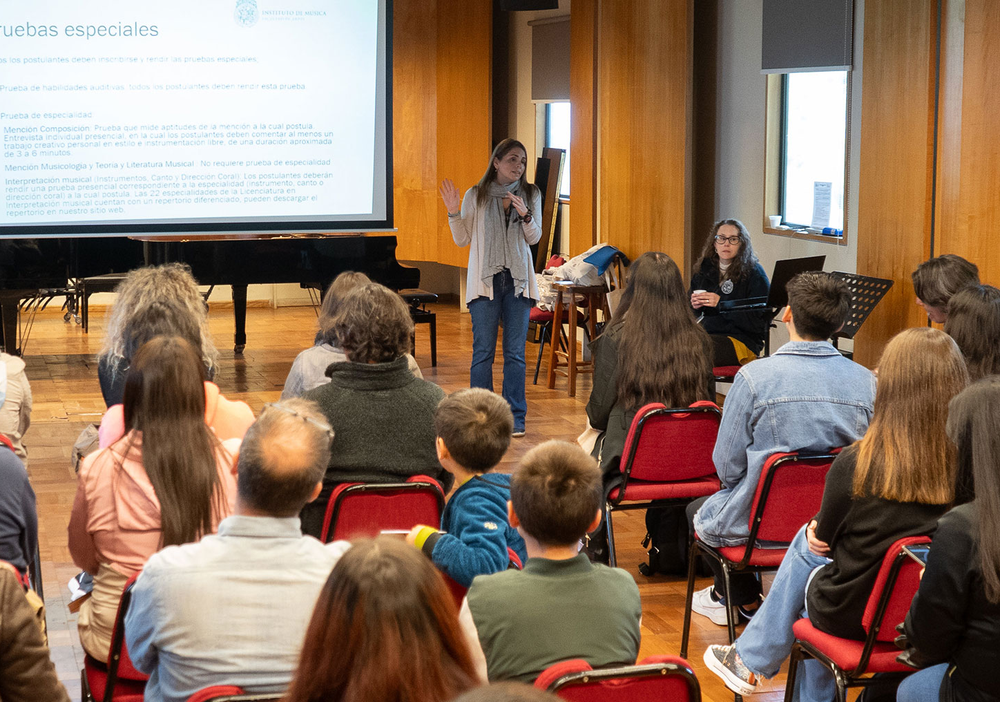 Afiche del evento "Música UC: Open Day 2024 para futuros estudiantes"