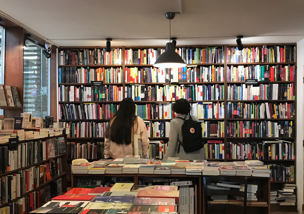 Afiche del evento "Librería Catalonia - Día de las Librerías Independientes 2021"