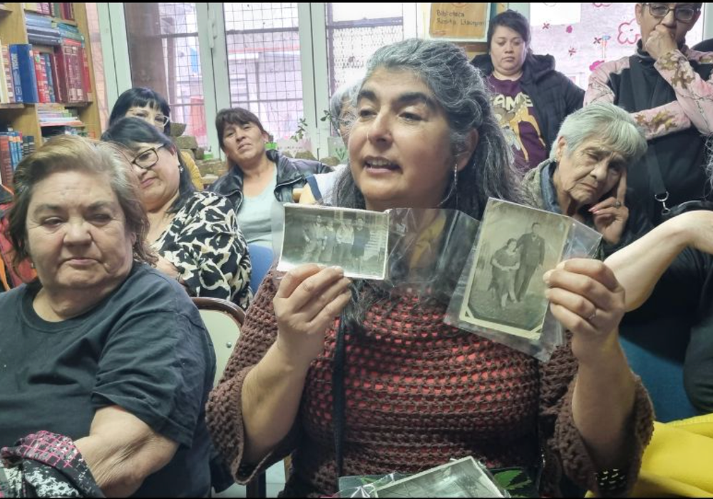 Afiche del evento "Encuentro con Mujeres de Chiloé 2025"